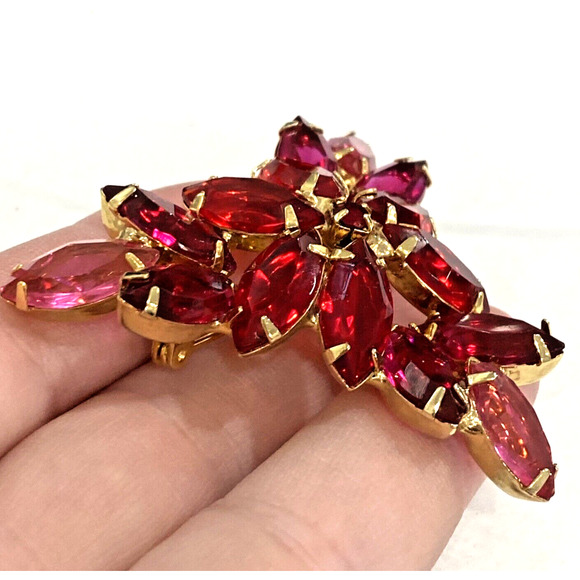 Vintage Rhinestone Brooch goldtone pink red prong set retro statement jewelry - Picture 4 of 8